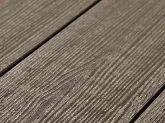 Террасная доска Savewood Fraxinus - радиальный распил темно-коричневый.