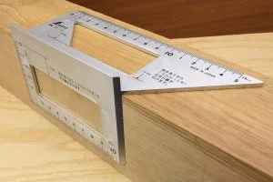Угольник разметочный многофункциональный 3D 7 в 1 Вертекс